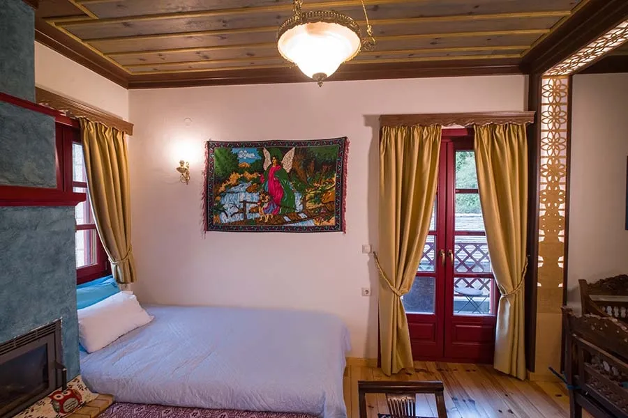 Traditional rooms with fireplace 18